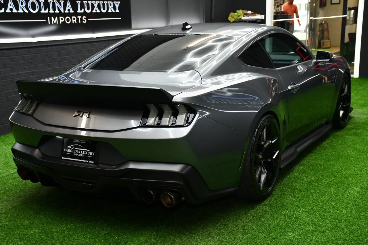 Ford Mustang  2024