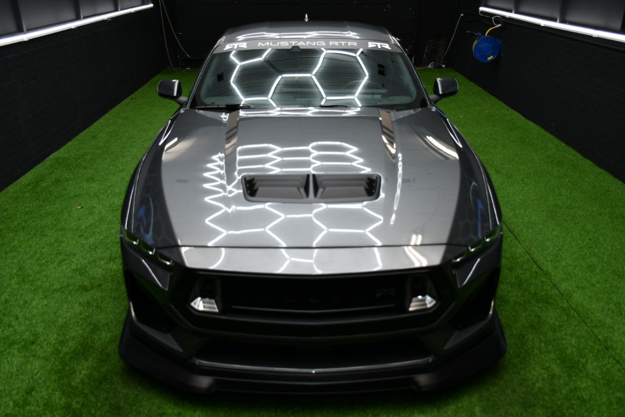 Ford Mustang  2024