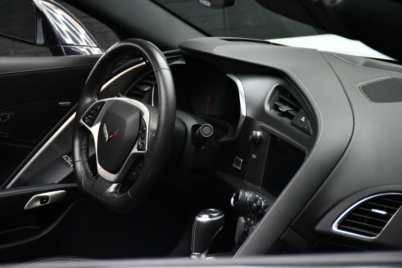 Chevrolet Corvette 2LT Coupe Automatic 2016