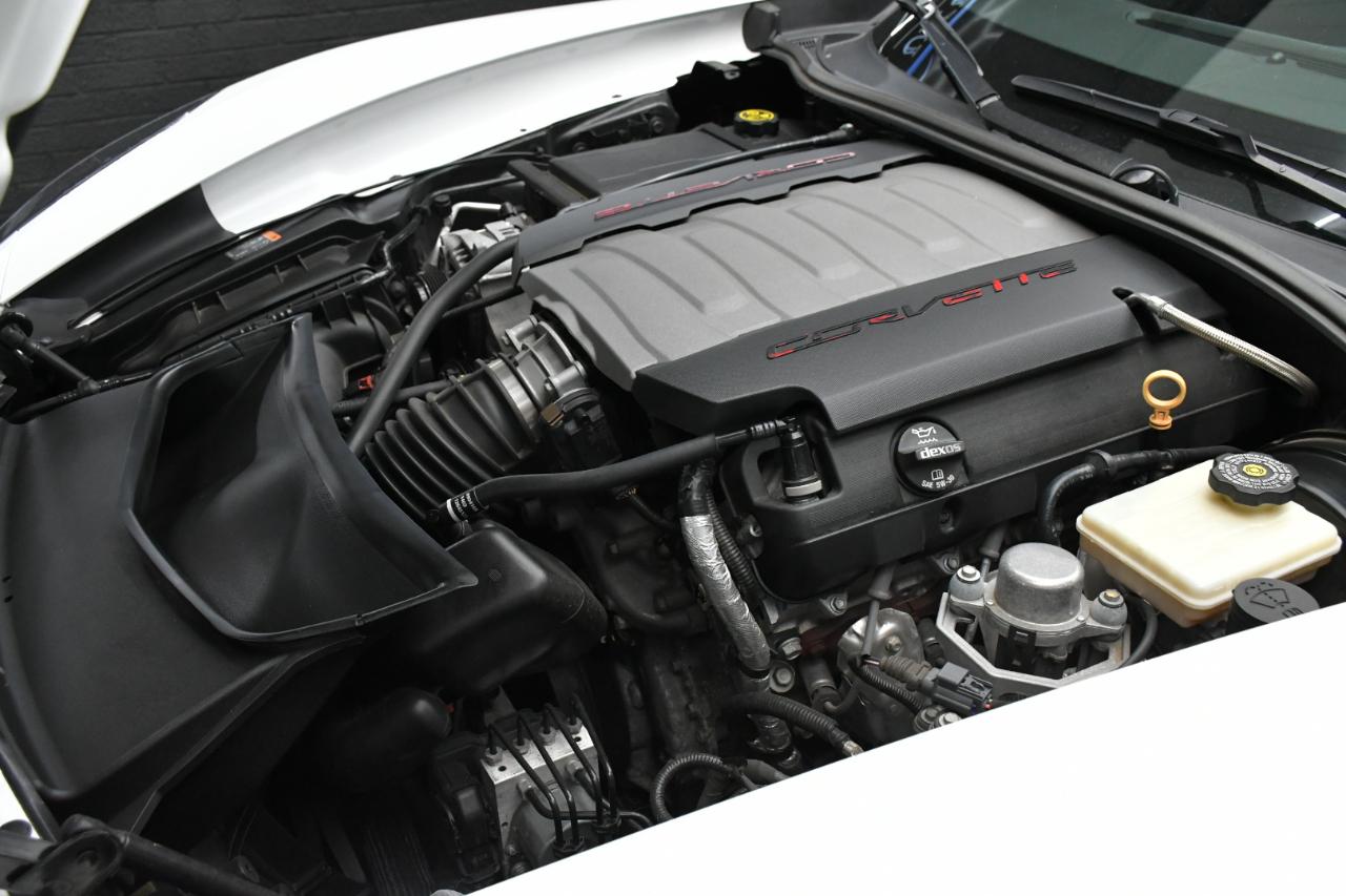 Chevrolet Corvette 2LT Coupe Automatic 2016