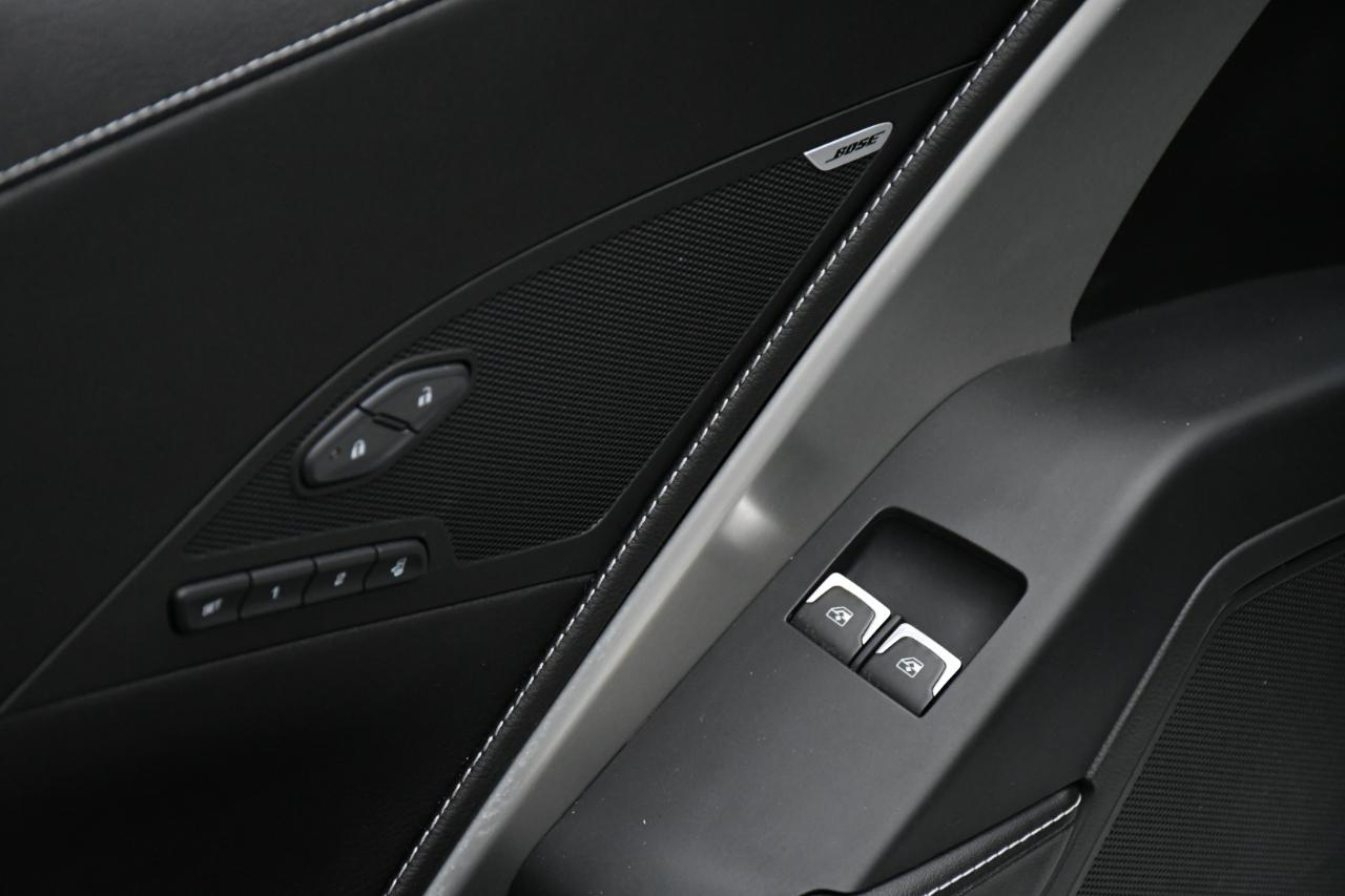 Chevrolet Corvette 2LT Coupe Automatic 2016