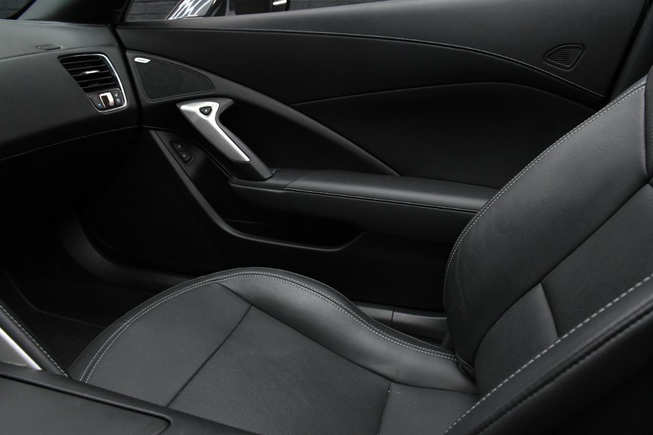 Chevrolet Corvette 2LT Coupe Automatic 2016