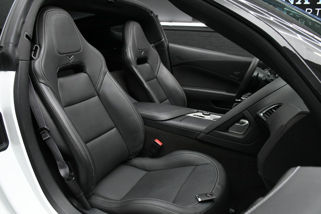 Chevrolet Corvette 2LT Coupe Automatic 2016