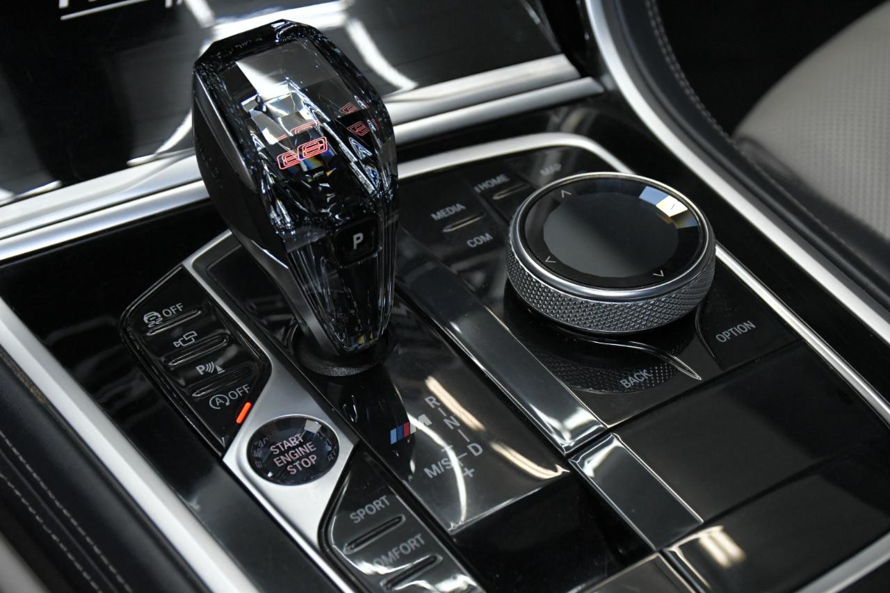 BMW 8-Series M850i xDrive Coupe 2019