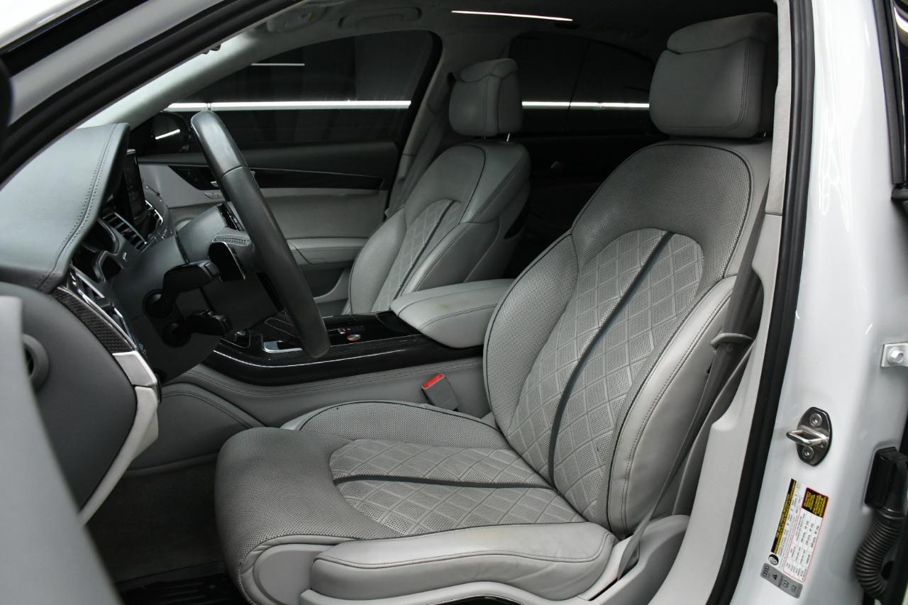 Audi S8 4dr Sdn Plus 2018