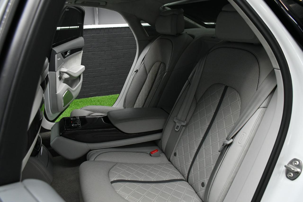 Audi S8 4dr Sdn Plus 2018