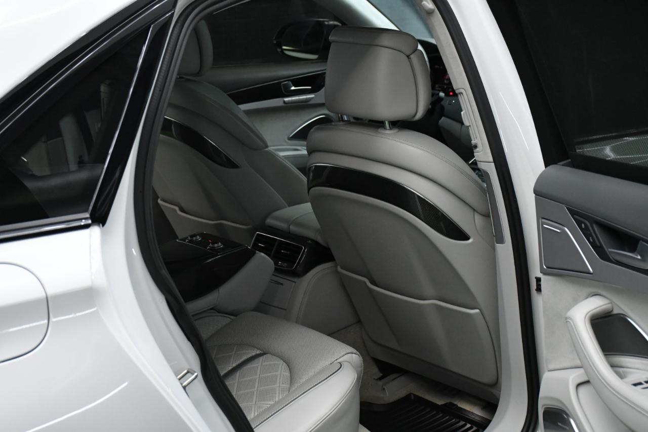 Audi S8 4dr Sdn Plus 2018