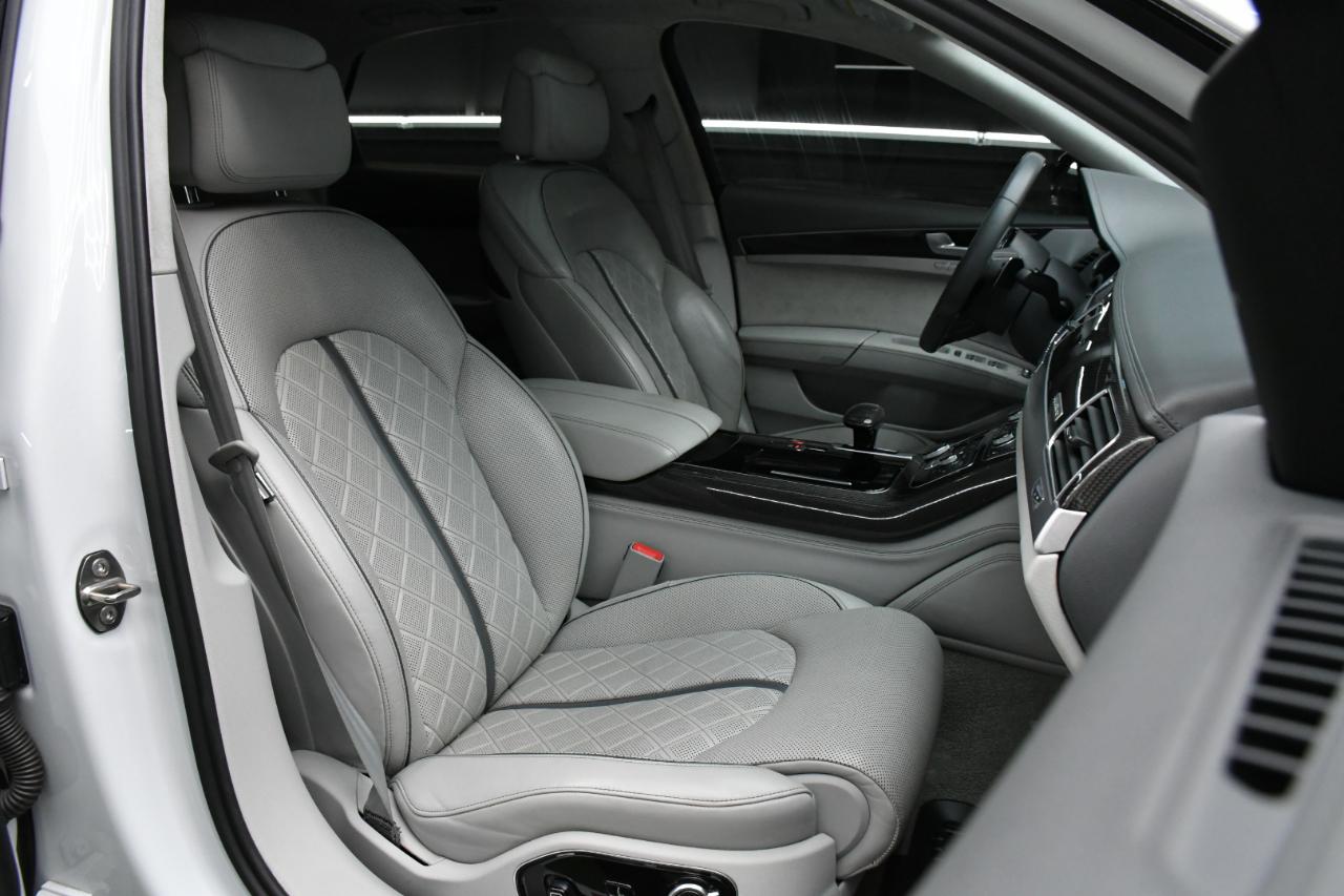 Audi S8 4dr Sdn Plus 2018