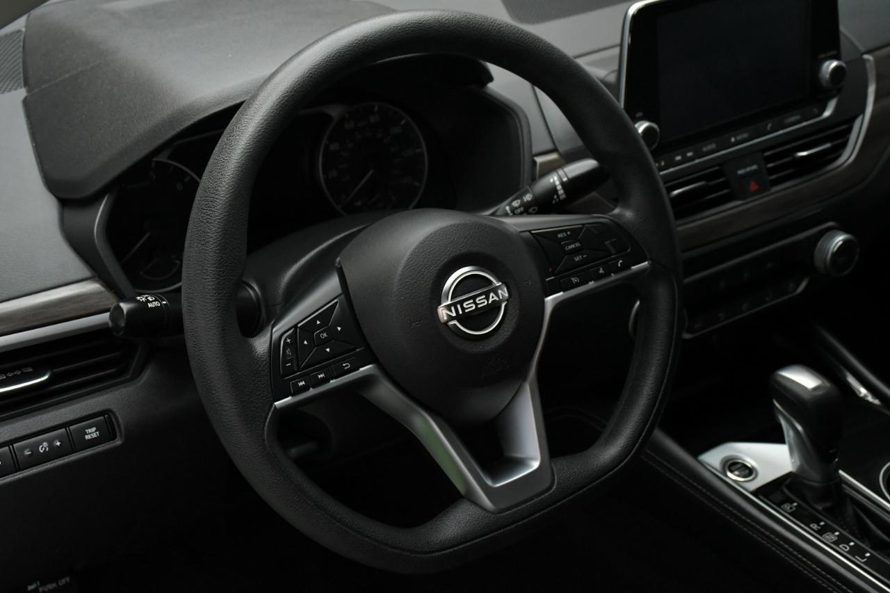 Nissan Altima 2.5 SV 2023