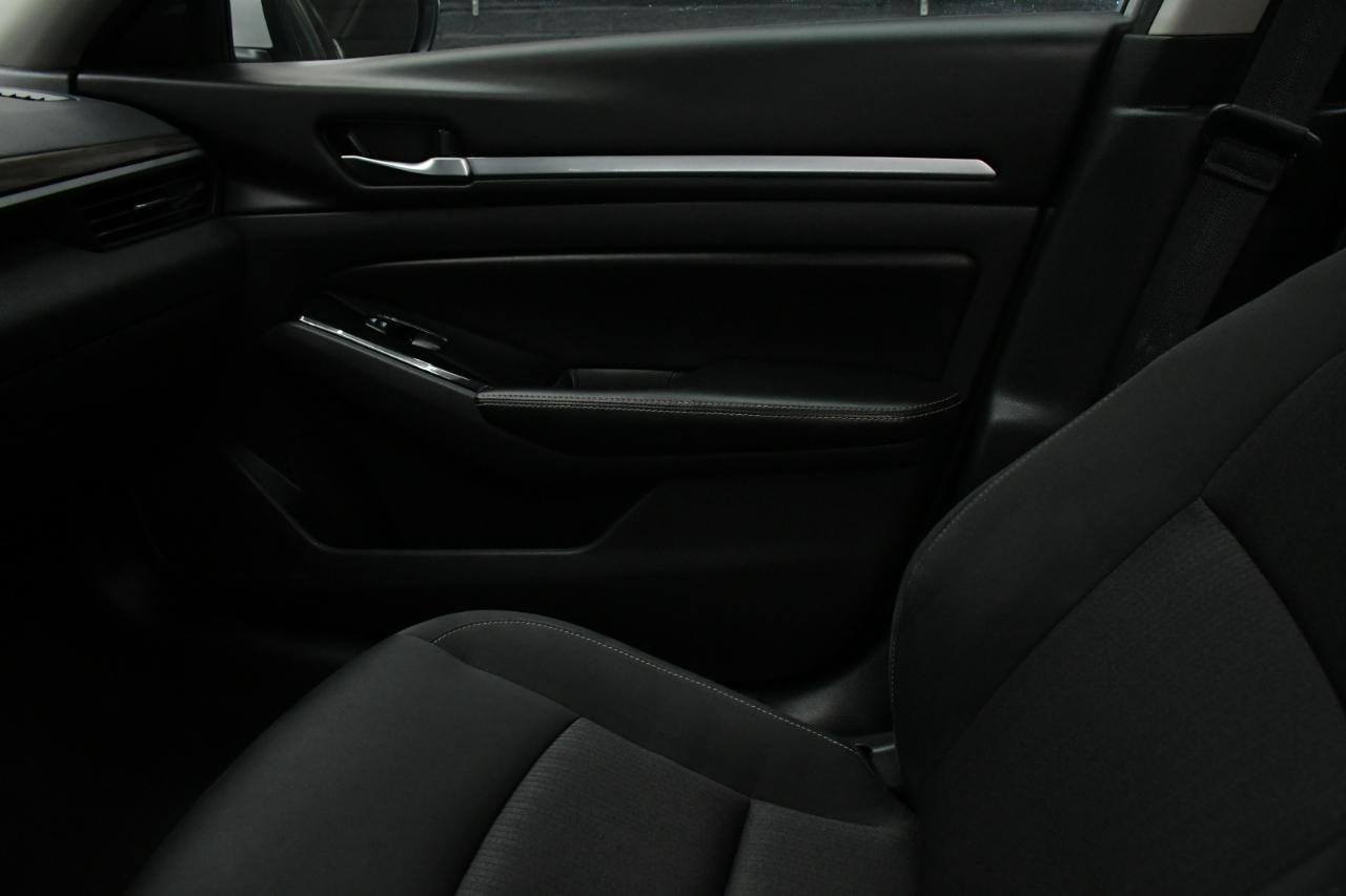 Nissan Altima 2.5 SV 2023