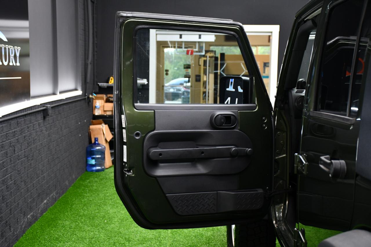 Jeep Wrangler Unlimited X RWD 2009