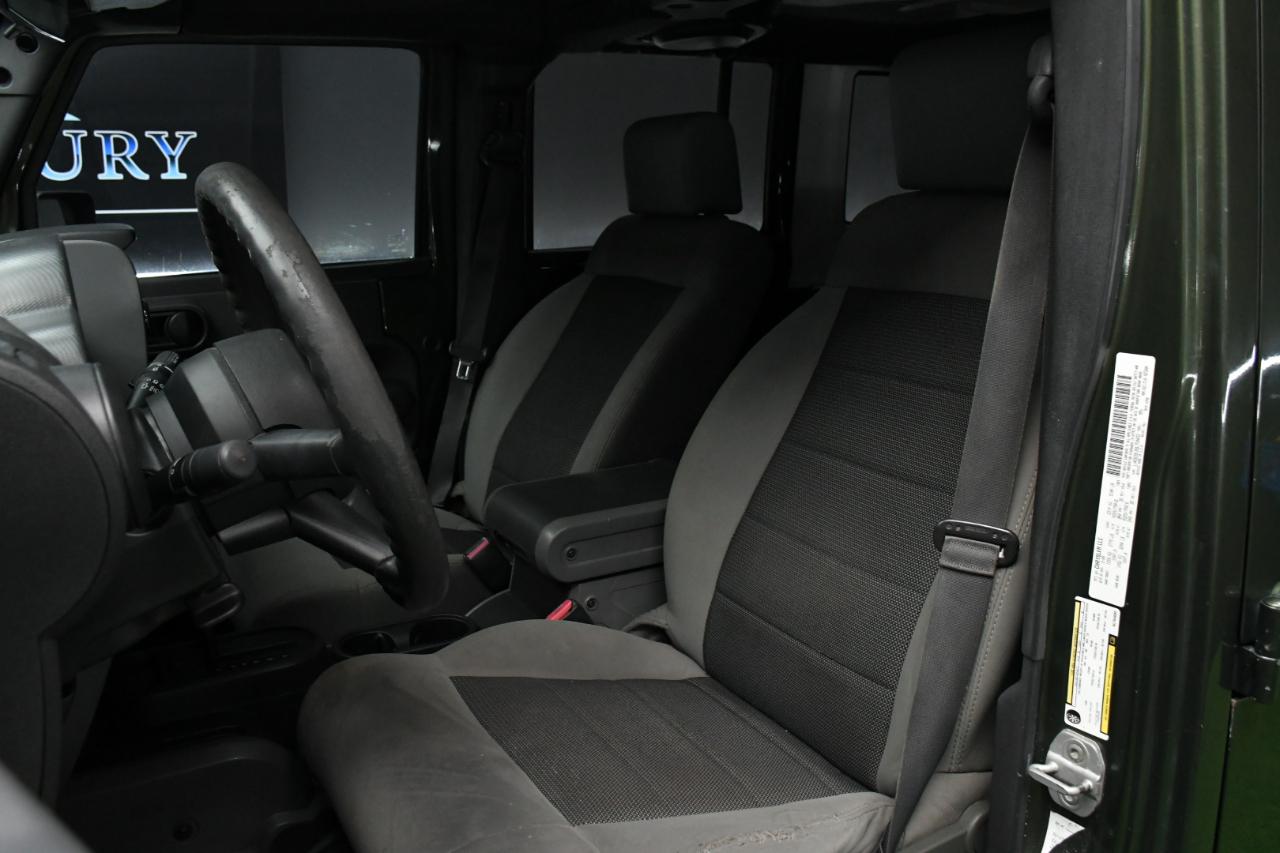 Jeep Wrangler Unlimited X RWD 2009