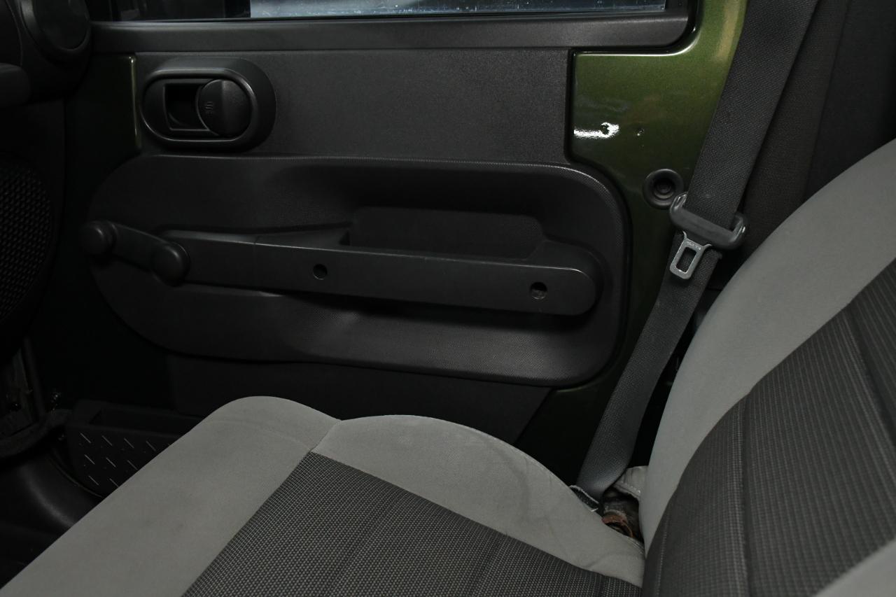 Jeep Wrangler Unlimited X RWD 2009