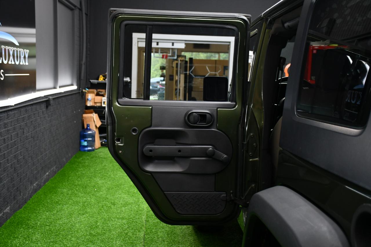 Jeep Wrangler Unlimited X RWD 2009