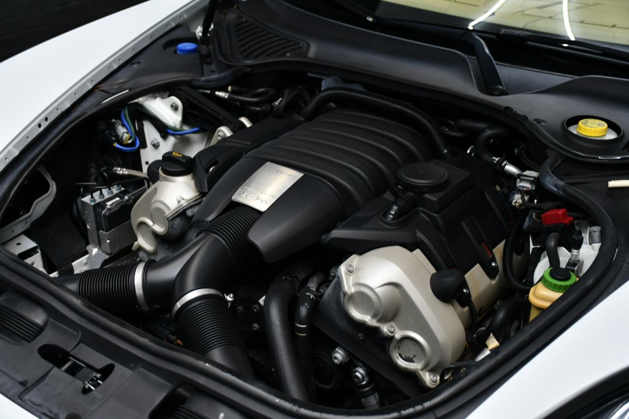 Porsche Panamera 4 2016