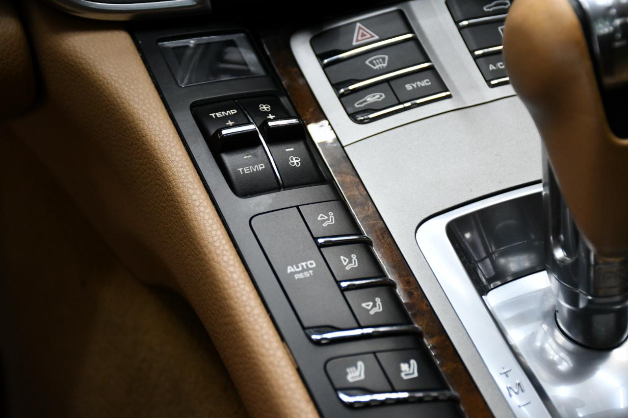 Porsche Panamera 4 2016