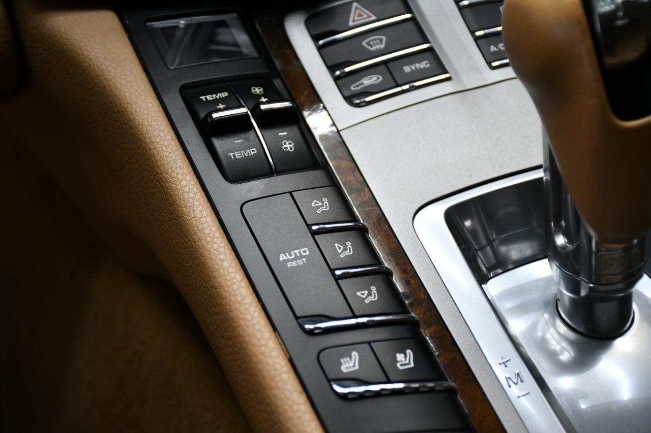 Porsche Panamera 4 2016