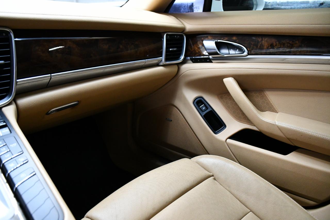Porsche Panamera 4 2016