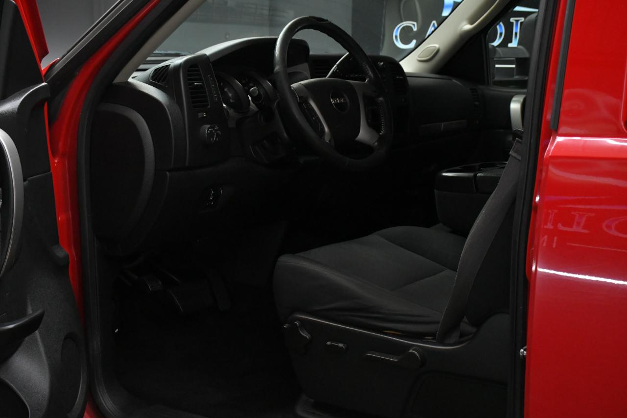 GMC Sierra 3500HD SLE Crew Cab 4WD 2014