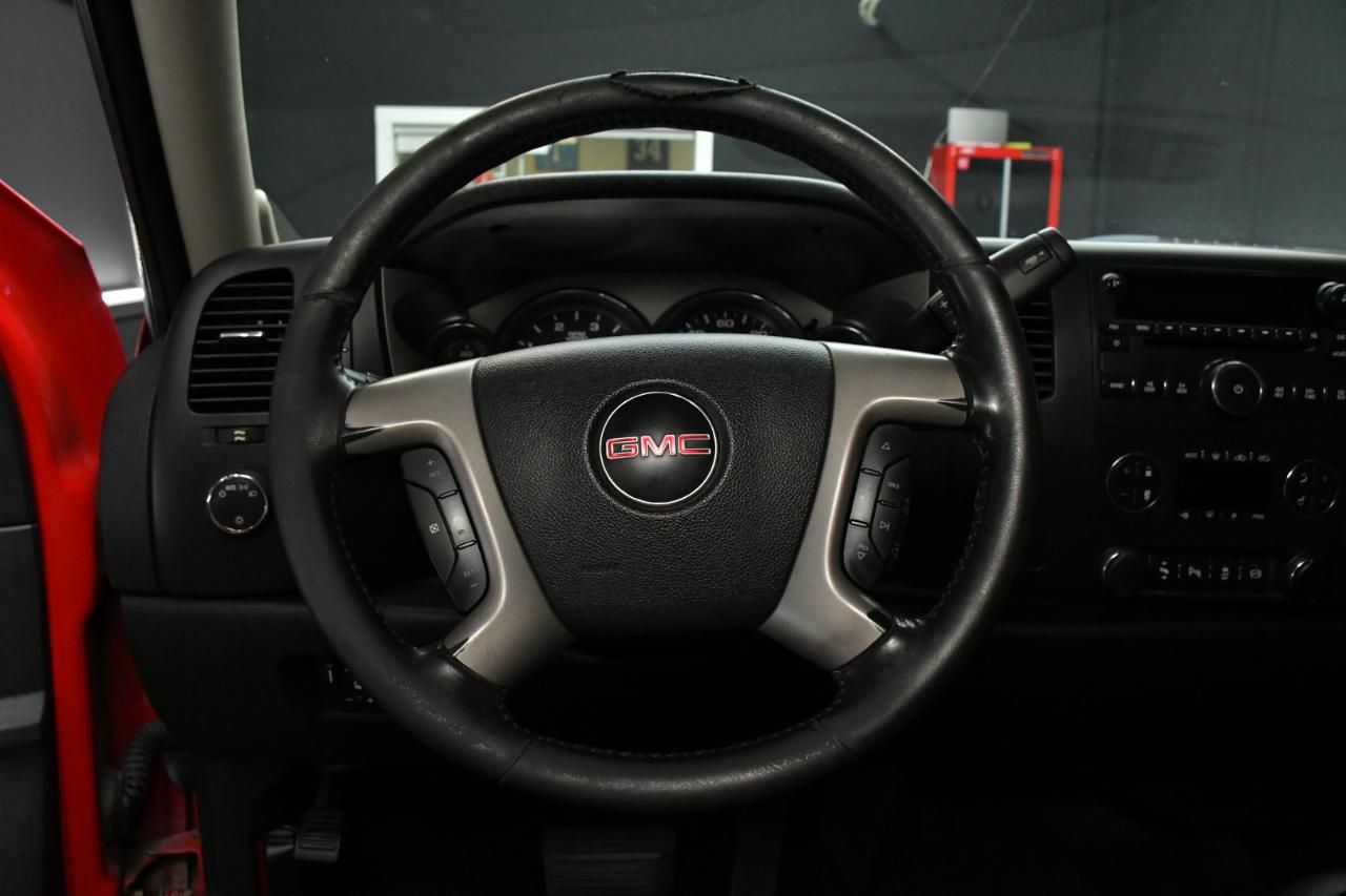 GMC Sierra 3500HD SLE Crew Cab 4WD 2014