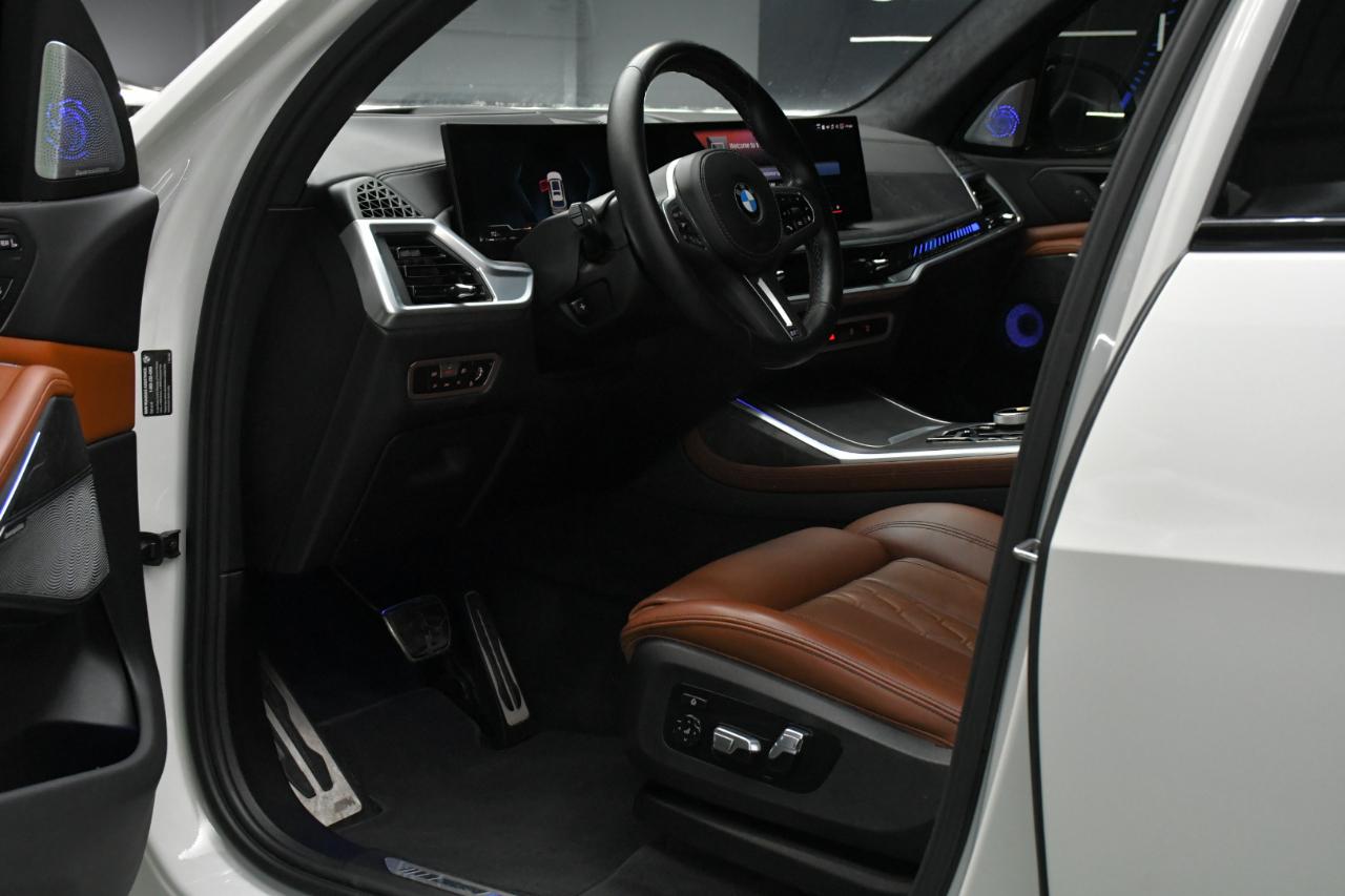 BMW X7 M60i 2023