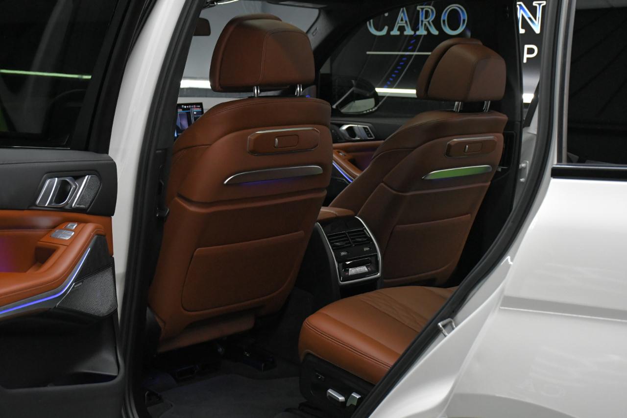 BMW X7 M60i 2023