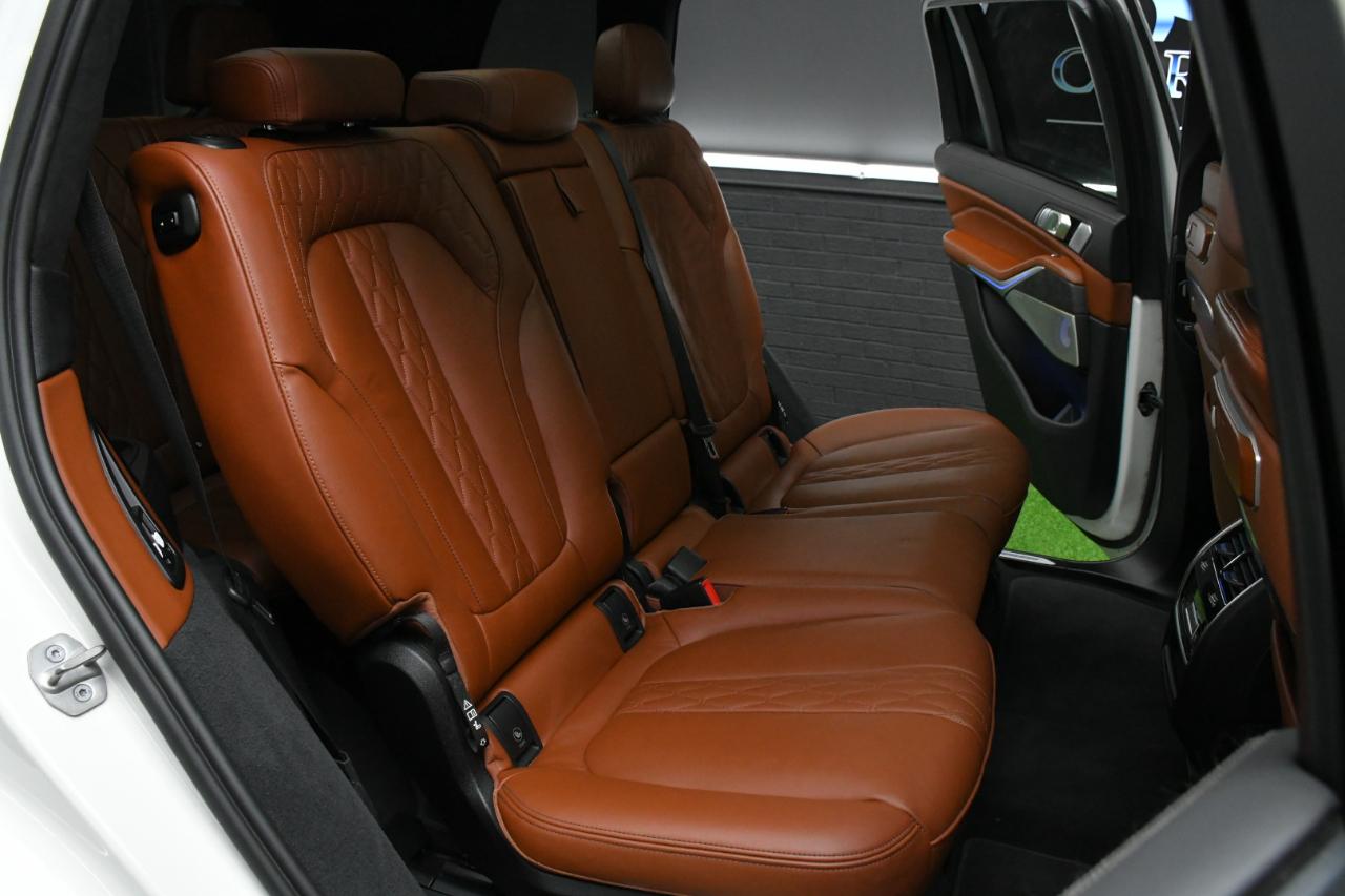 BMW X7 M60i 2023