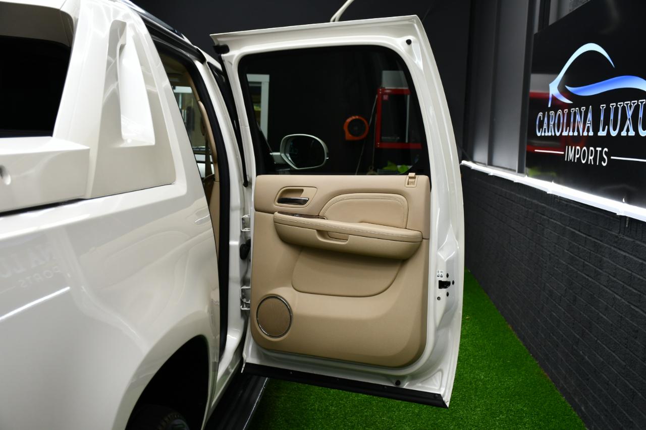 Cadillac Escalade EXT Sport Utility Truck 2009
