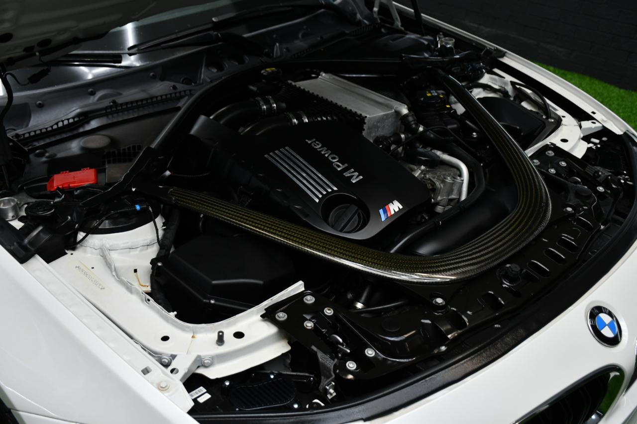 BMW M4 Coupe 2016
