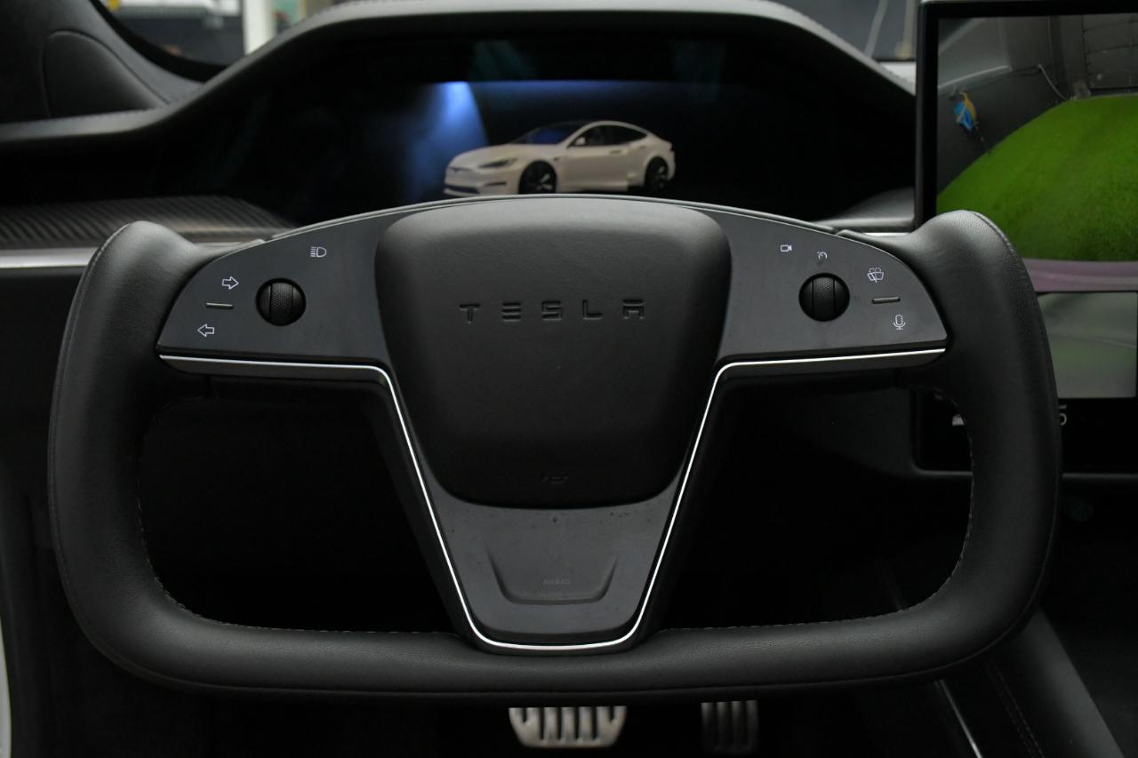 Tesla Model S Plaid 2021