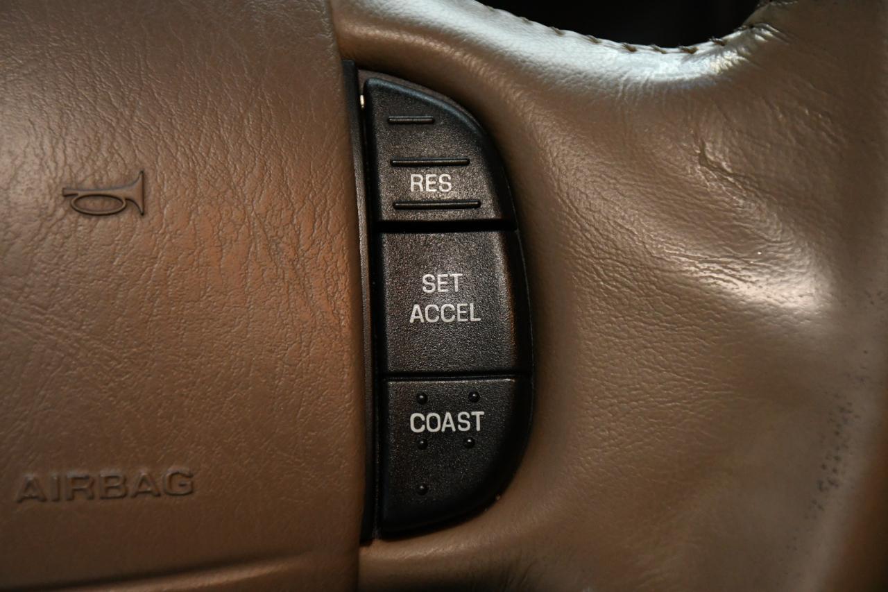Ford Excursion Limited 4WD 2000