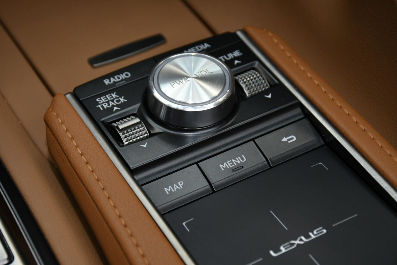 Lexus LC 500 Convertible 2021
