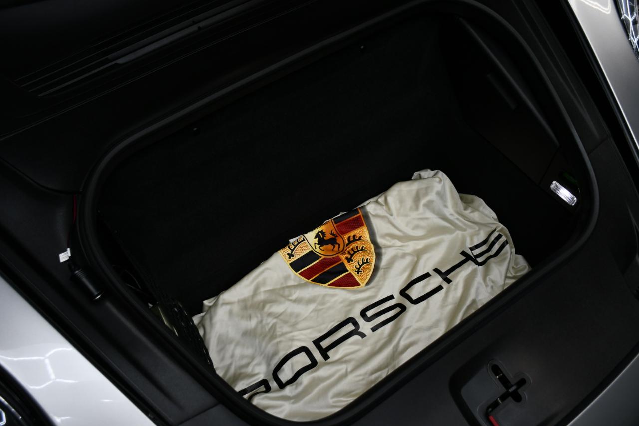 Porsche 911 Carrera Cabriolet 2023
