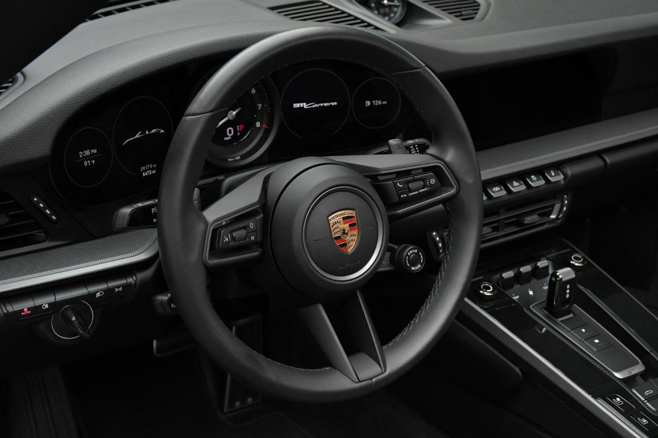 Porsche 911 Carrera Cabriolet 2023
