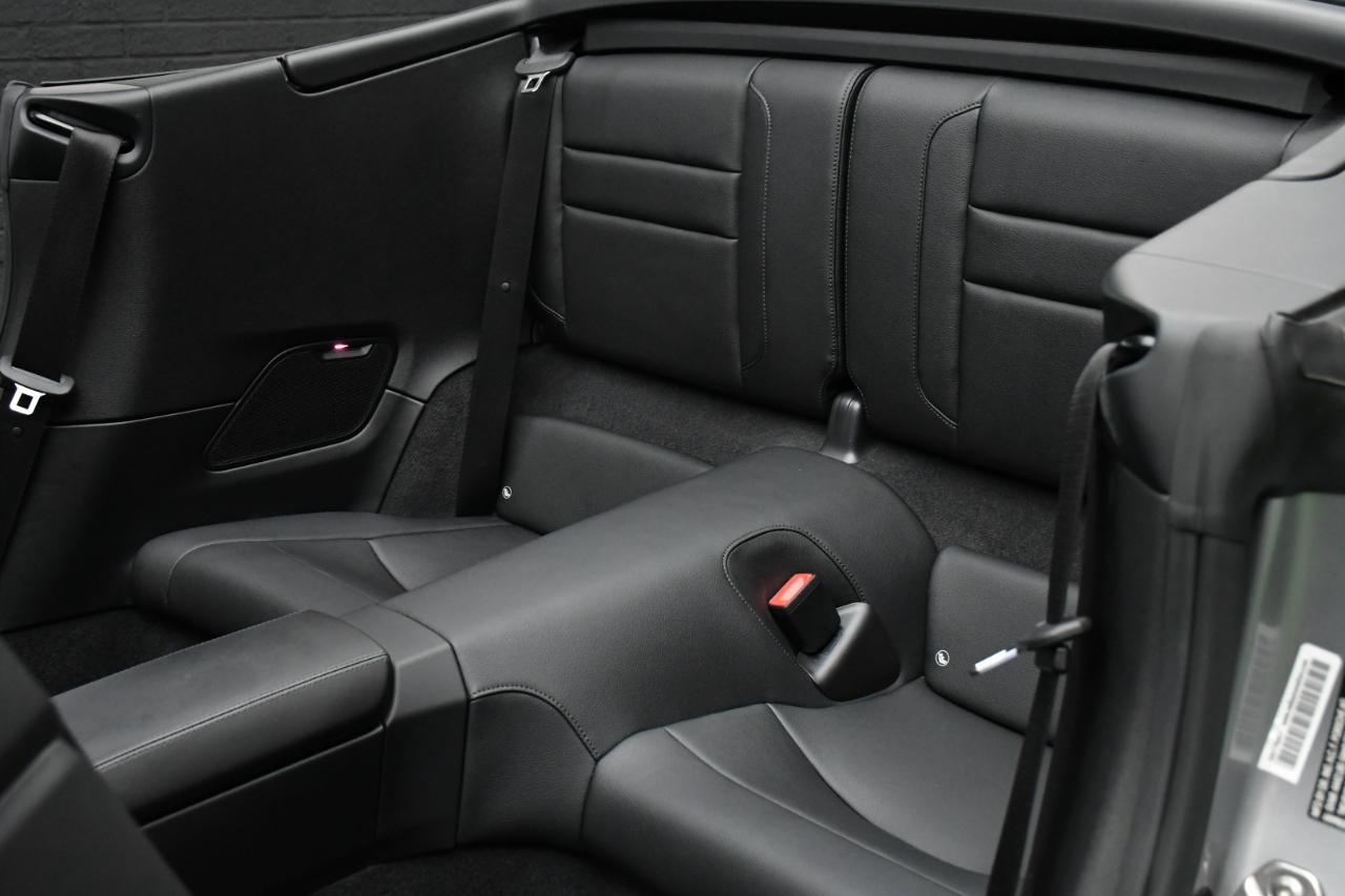 Porsche 911 Carrera Cabriolet 2023