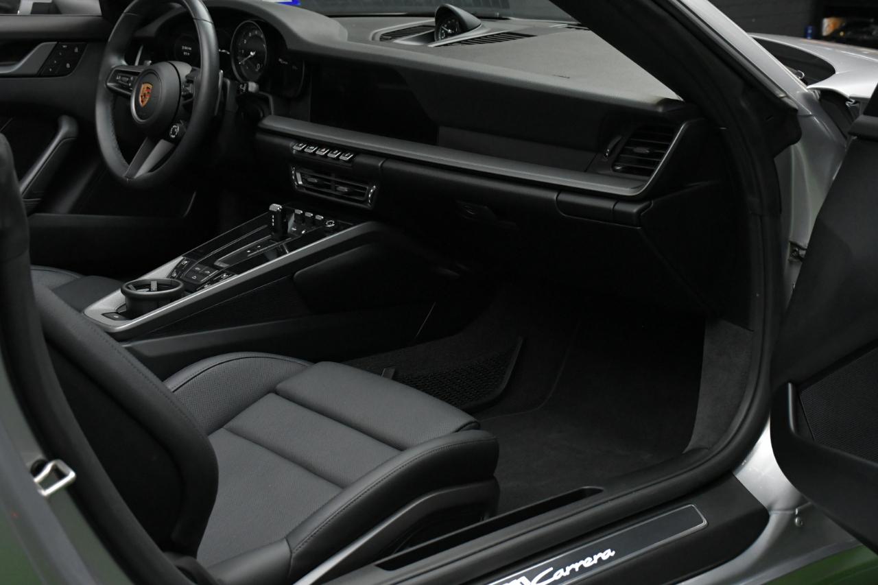 Porsche 911 Carrera Cabriolet 2023