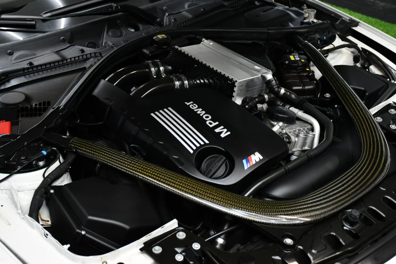BMW M4 Coupe 2015