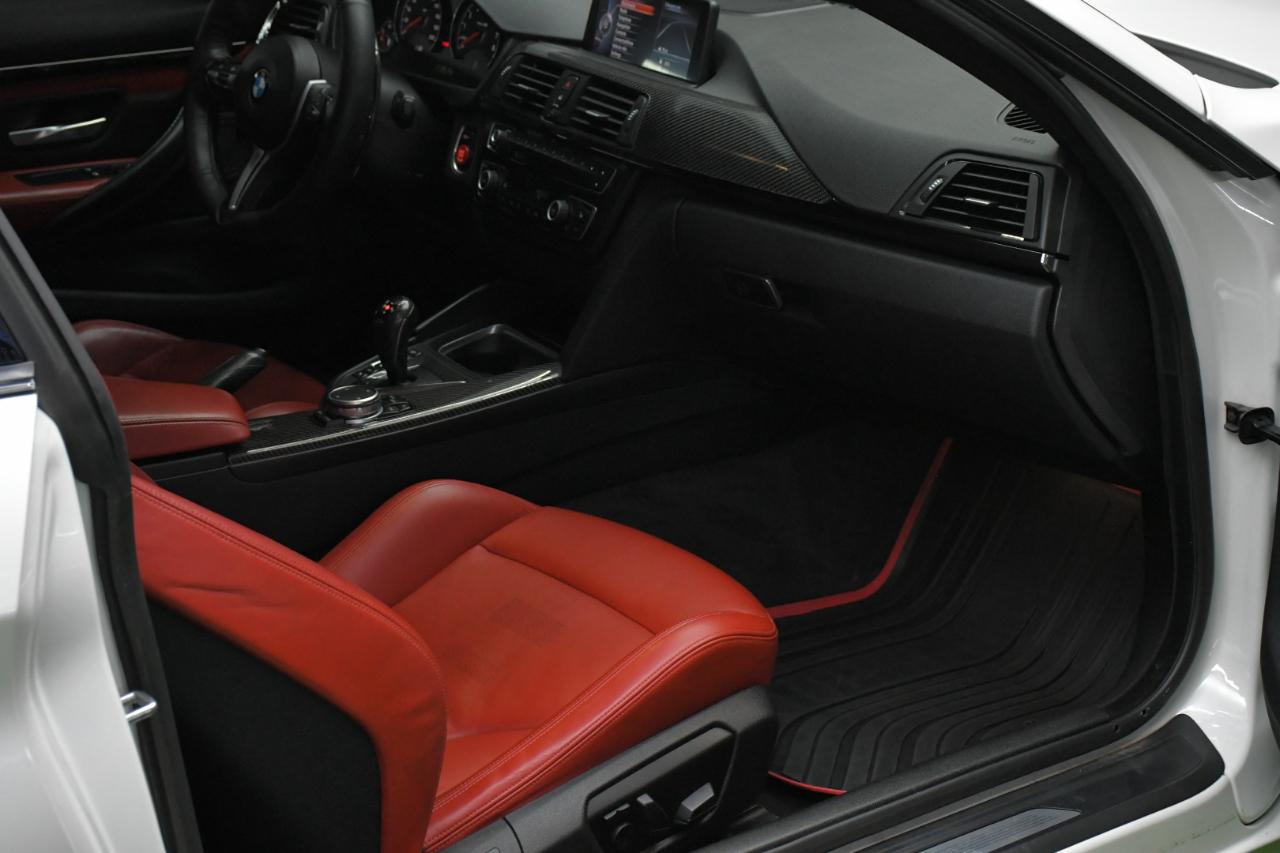 BMW M4 Coupe 2015
