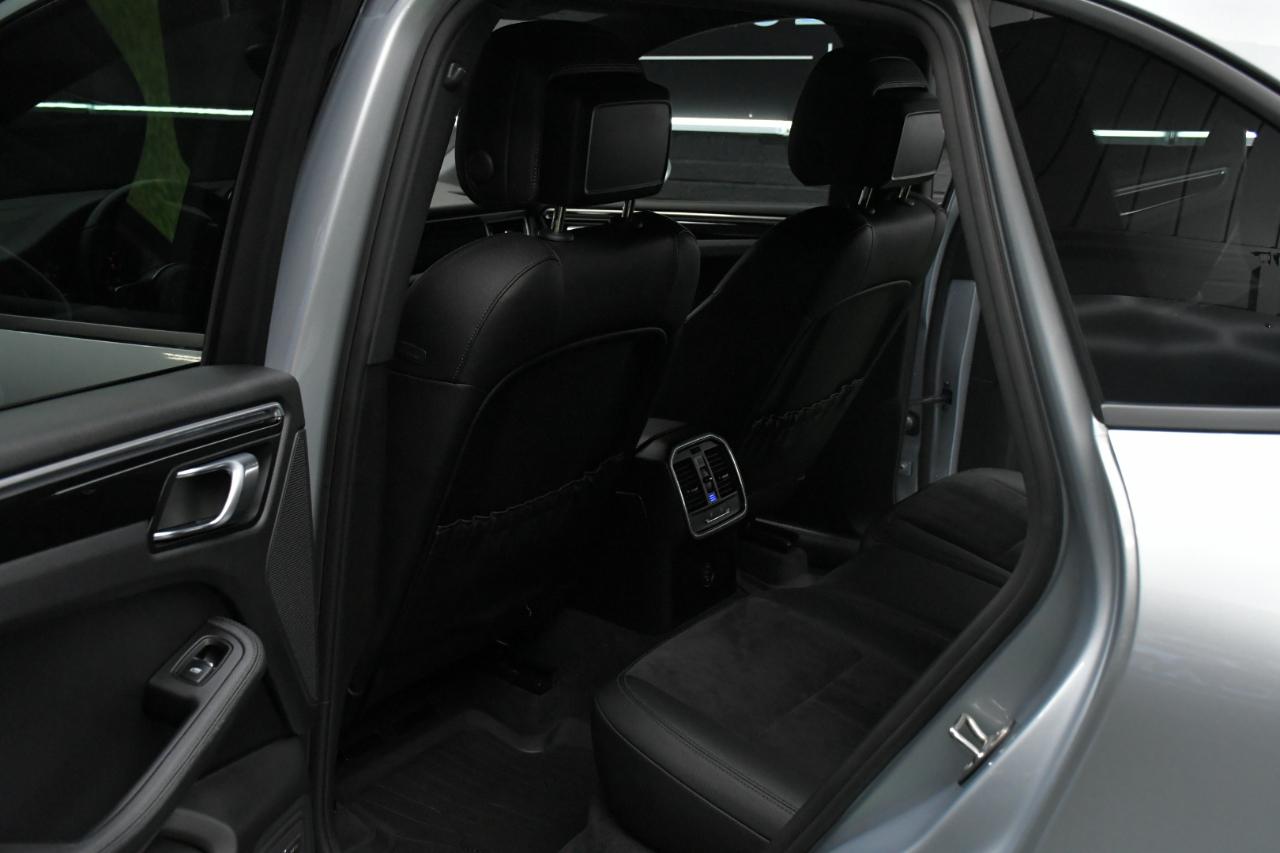 Porsche Macan  2018