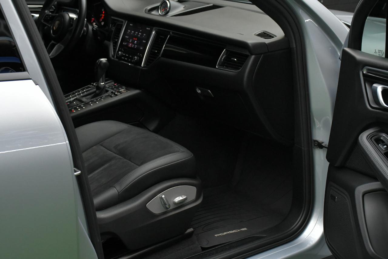 Porsche Macan  2018