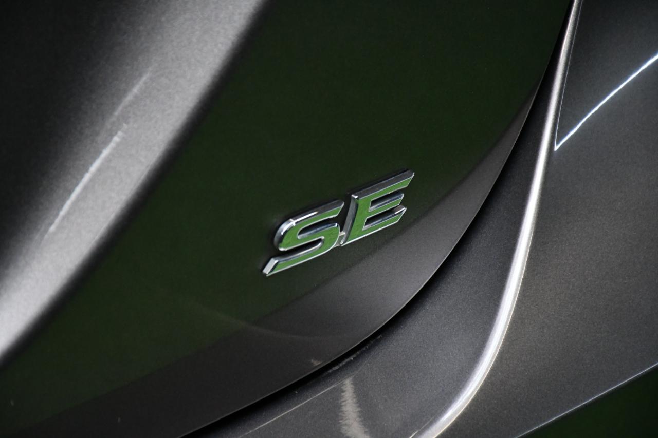 Toyota Camry SE 2019