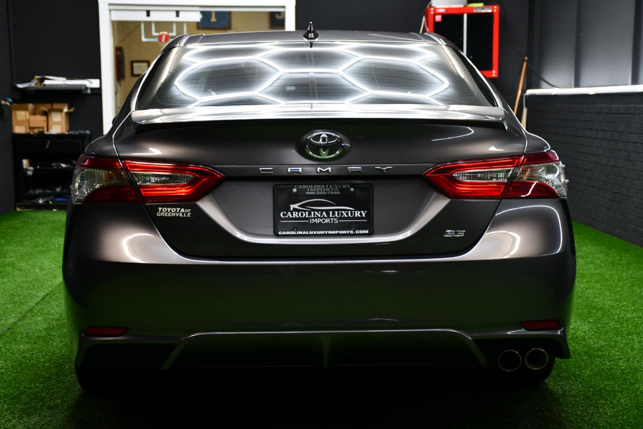 Toyota Camry SE 2019