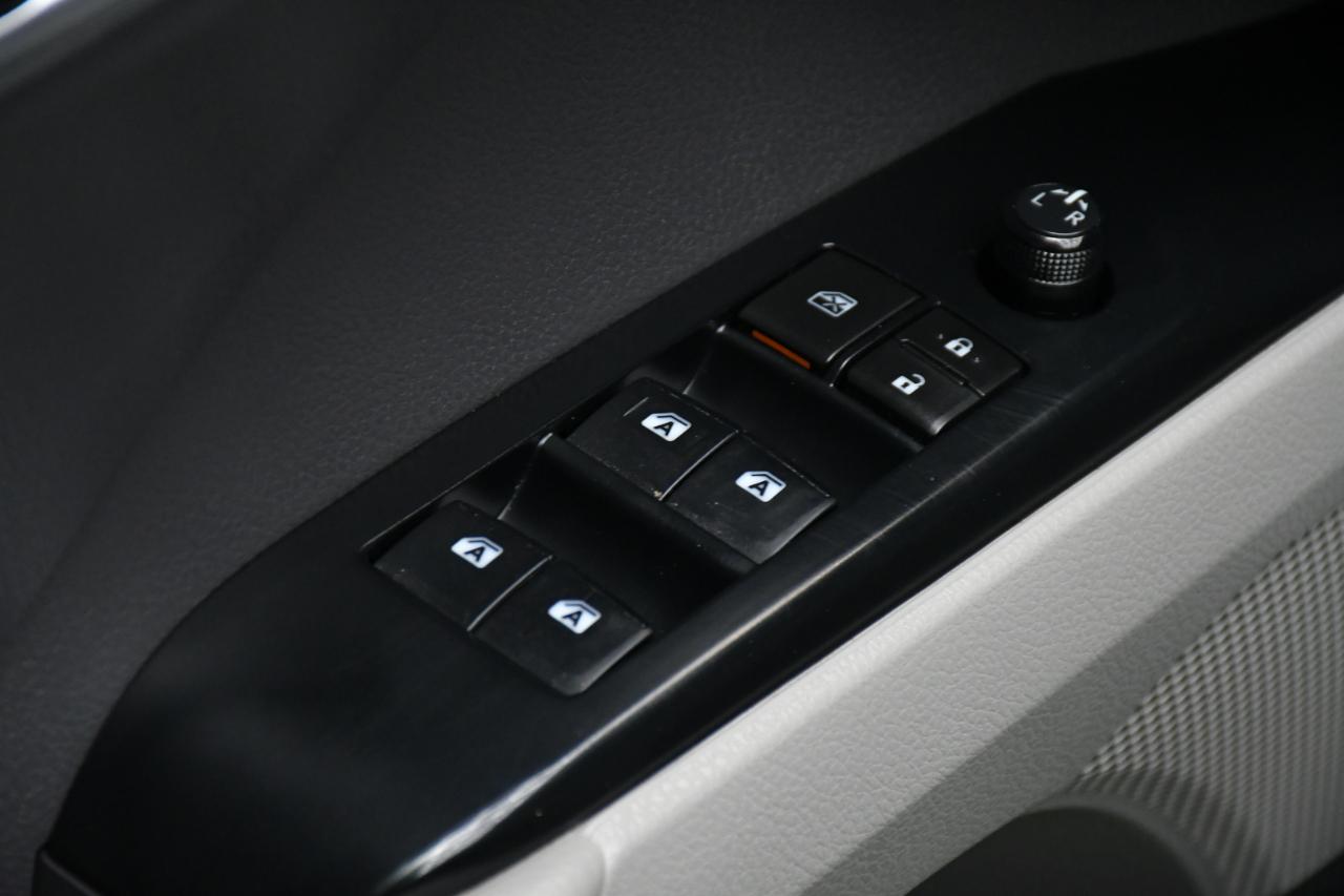 Toyota Camry SE 2019