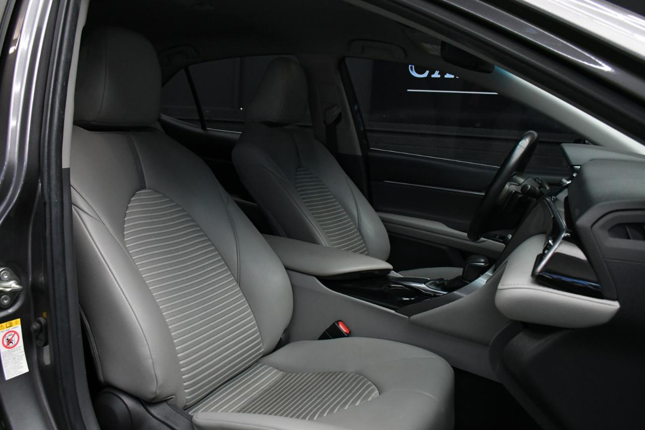 Toyota Camry SE 2019