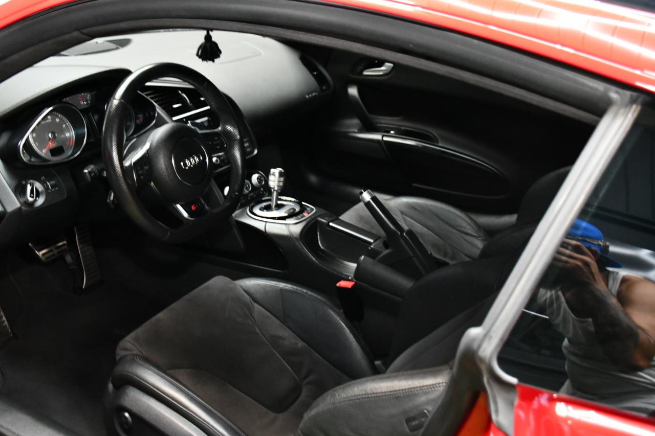 Audi R8 4.2 Coupe quattro Auto R tronic 2014