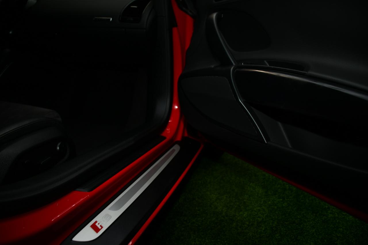 Audi R8 4.2 Coupe quattro Auto R tronic 2014