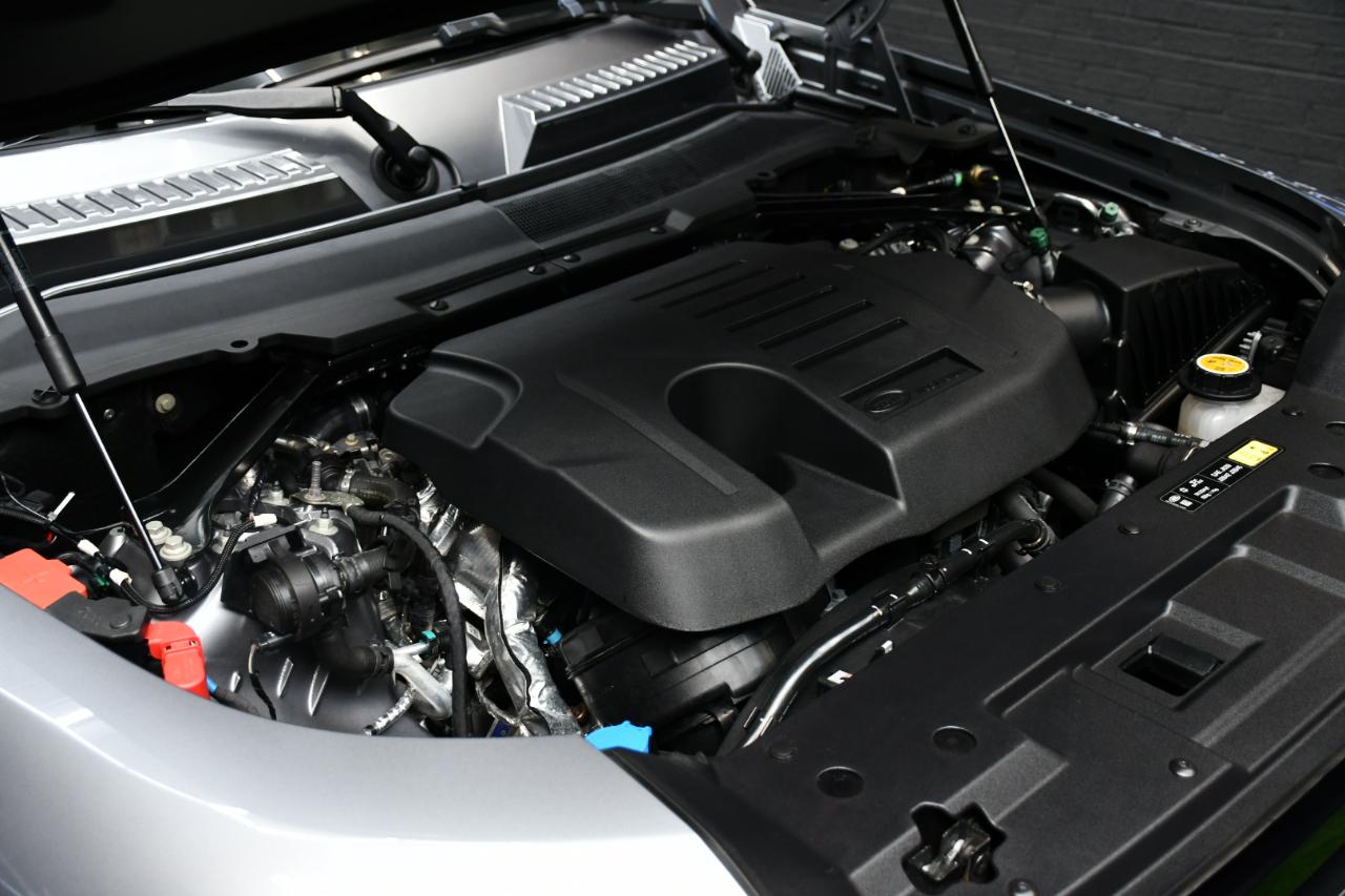 Land Rover Defender 110 X-Dynamic SE 2023