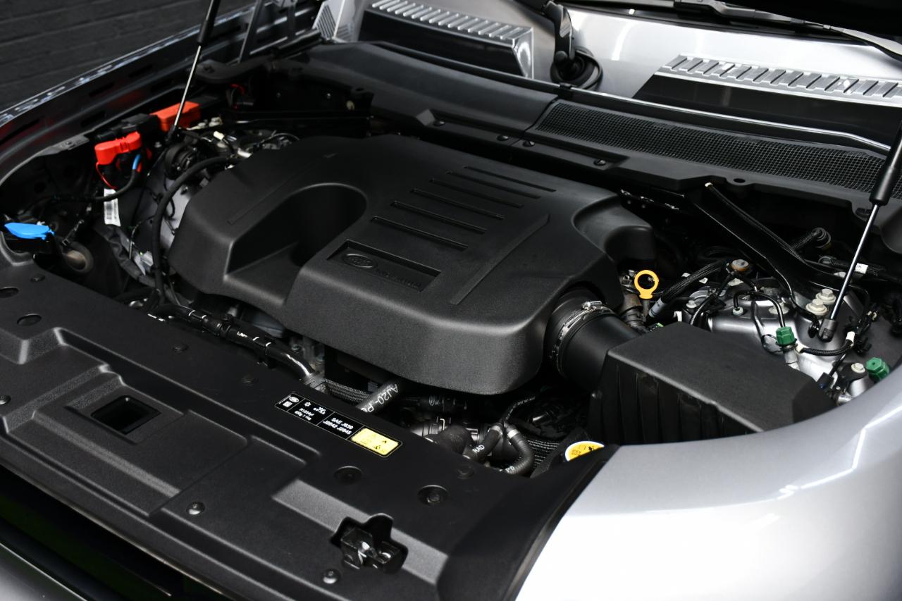 Land Rover Defender 110 X-Dynamic SE 2023
