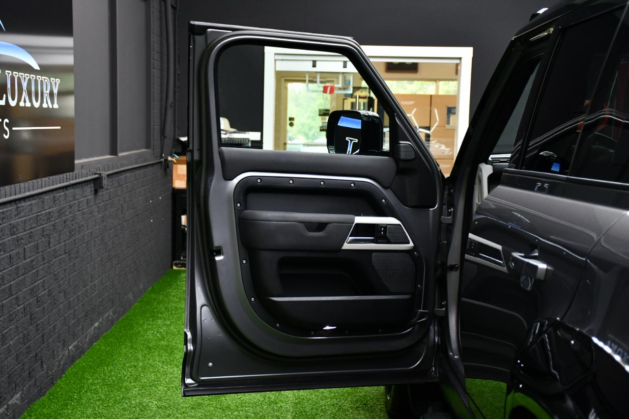 Land Rover Defender 110 X-Dynamic SE 2023