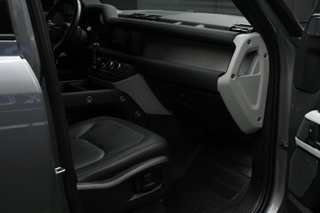 Land Rover Defender 110 X-Dynamic SE 2023